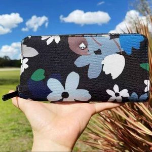 Gaby’sBags💕NWT Kate Spade Wallet
